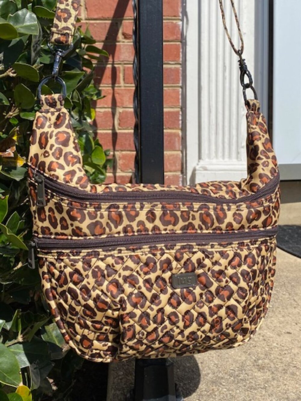 Lug Hippy Crossbody